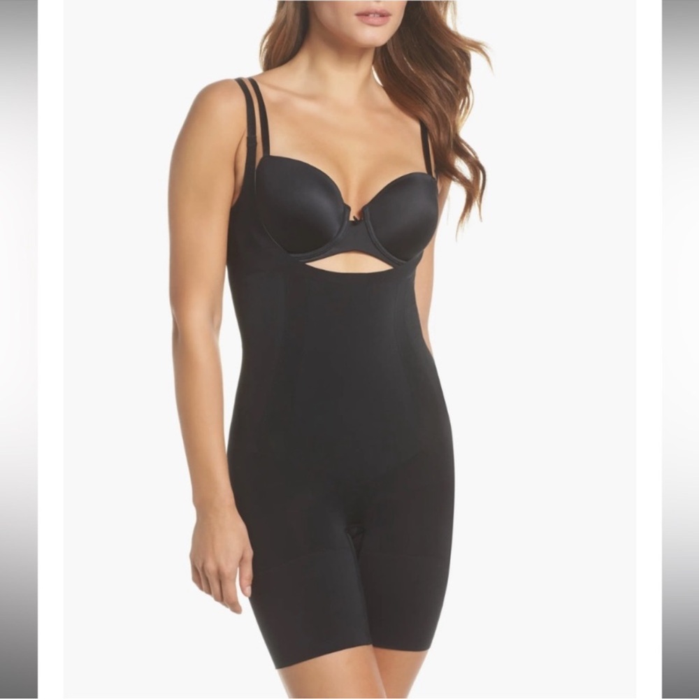 Spanx Sculpt‎ On Core Open-Bust Mid-Thigh Bodysuit Size Medium